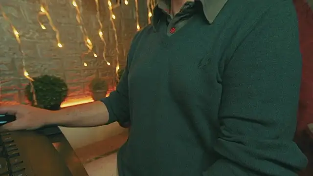 Snapshot of alex-volo chatting on 8, 1, 2026 alex-volo online show from 8, 1, 2026