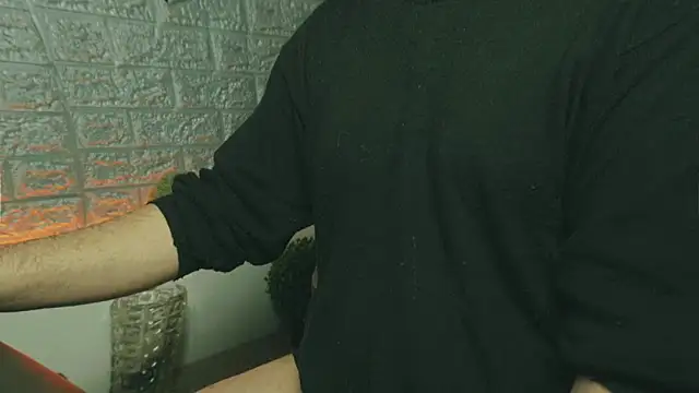 Snapshot of alex-volo chatting on 13, 3, 2026 alex-volo online show from 13, 3, 2026