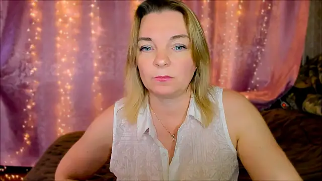 Regina  blue online show from 15, 1, 2025