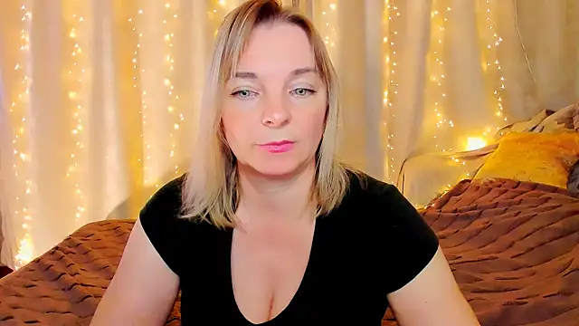 Regina  blue online show from 28, 10, 2025