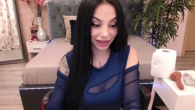 Snapshot of MissJuliax chatting on 12, 3, 2025 MissJuliax online show from 12, 3, 2025