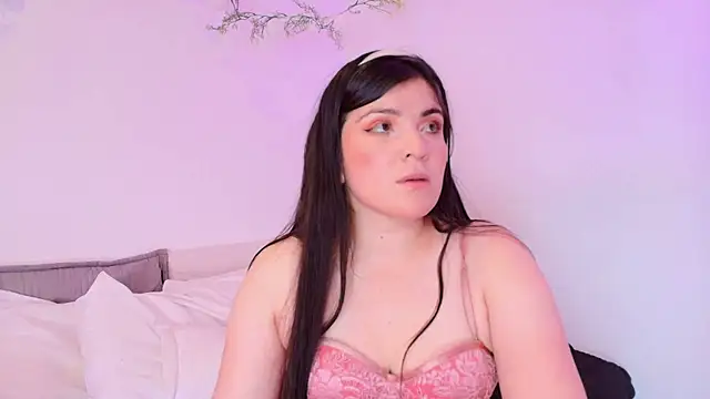 Amara vega online show from 28, 3, 2026