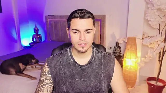 Snapshot of Axel_Big_cock chatting on 20, 6, 2026 Axel Big cock online show from 20, 6, 2026