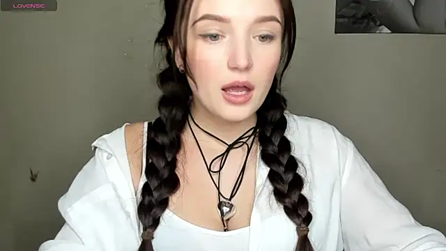 Snapshot of EvaaMillerr99 chatting on 16, 12, 2024 EvaaMillerr99 online show from 16, 12, 2024