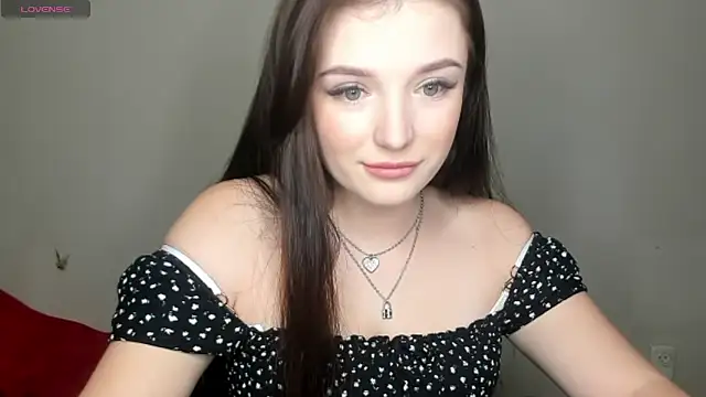 Snapshot of EvaaMillerr99 chatting on 24, 1, 2025 EvaaMillerr99 online show from 24, 1, 2025