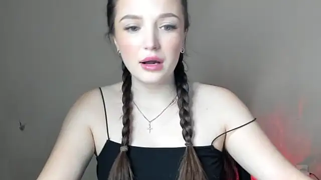 Snapshot of EvaaMillerr99 chatting on 18, 3, 2025 EvaaMillerr99 online show from 18, 3, 2025