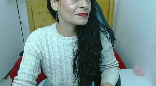 AlexandraJones  online show from 22, 2, 2025