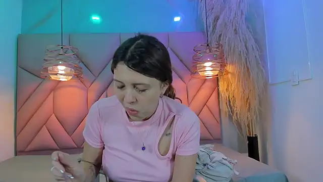 AngelaaCute  online show from 26, 12, 2024