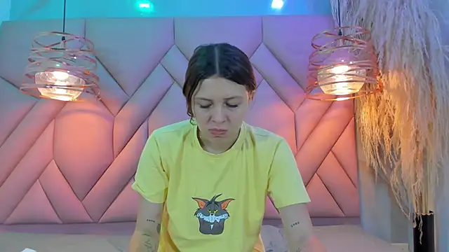 AngelaaCute  online show from 28, 12, 2024