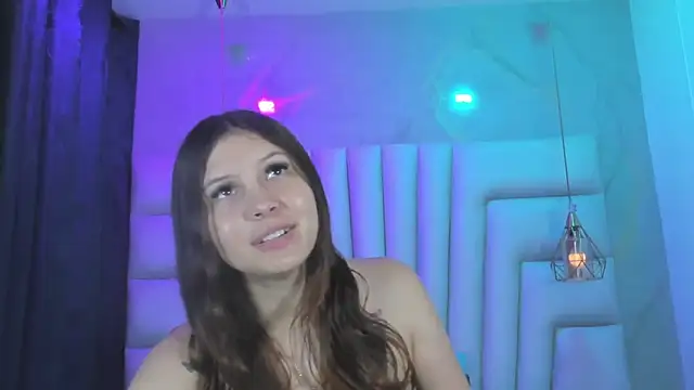 Snapshot of AngelaaCute_ chatting on 17, 4, 2026 AngelaaCute online show from 17, 4, 2026