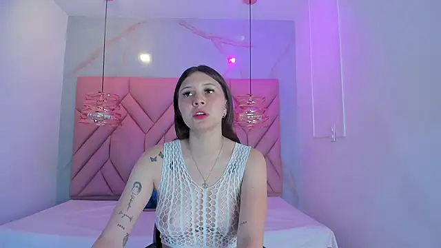 Snapshot of AngelaaCute_ chatting on 22, 4, 2026 AngelaaCute online show from 22, 4, 2026