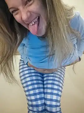 Snapshot of Dark_Angel_22 chatting on 3, 3, 2026 Dark Angel 22 online show from 3, 3, 2026