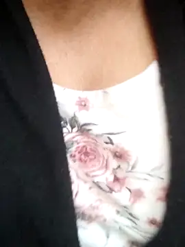 Snapshot of Dark_Angel_22 chatting on 13, 4, 2026 Dark Angel 22 online show from 13, 4, 2026