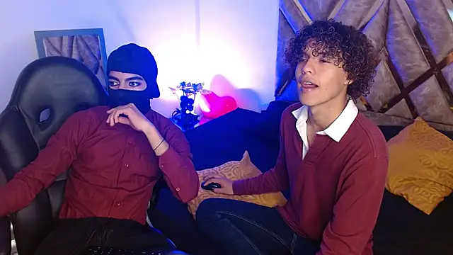 Snapshot of nickolas_moon chatting on 22, 2, 2025 nickolas moon online show from 22, 2, 2025