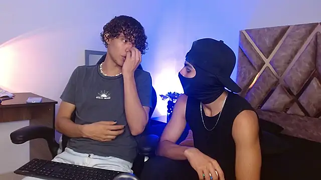 Snapshot of nickolas_moon chatting on 23, 2, 2025 nickolas moon online show from 23, 2, 2025