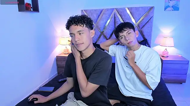 Snapshot of nickolas_moon chatting on 27, 9, 2025 nickolas moon online show from 27, 9, 2025