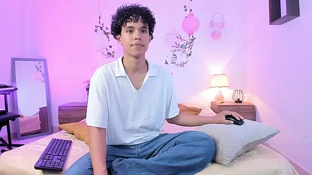 nickolas moon online show from 19, 7, 2026
