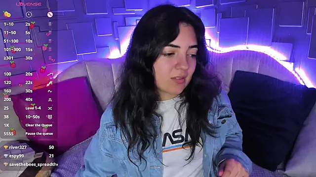 meraki fraise online show from 2, 1, 2025