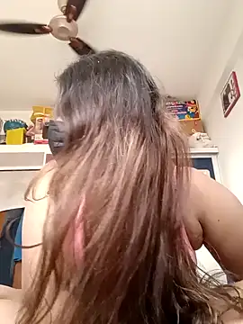 Hotmilfxox online show from 21, 12, 2024