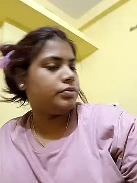 Hotmilfxox online show from 5, 3, 2025