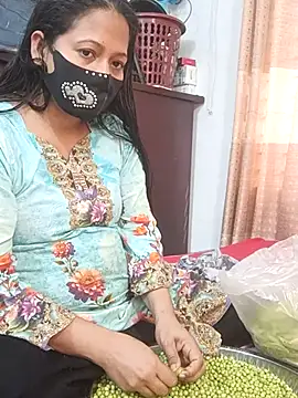 Snapshot of Desi_Best_Anal chatting on 19, 2, 2025 Desi Best Anal online show from 19, 2, 2025