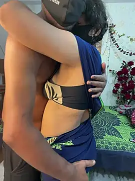 Snapshot of Desi_Best_Anal chatting on 30, 4, 2026 Desi Best Anal online show from 30, 4, 2026