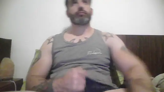 Snapshot of ozzypsico13 chatting on 24, 10, 2025 ozzypsico13 online show from 24, 10, 2025