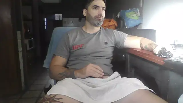 Snapshot of ozzypsico13 chatting on 18, 3, 2026 ozzypsico13 online show from 18, 3, 2026