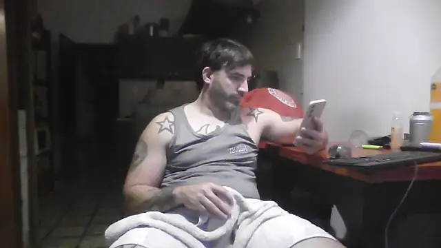 Snapshot of ozzypsico13 chatting on 12, 4, 2026 ozzypsico13 online show from 12, 4, 2026