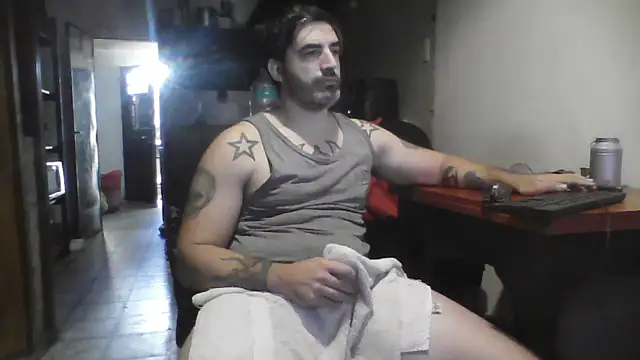 Snapshot of ozzypsico13 chatting on 12, 4, 2026 ozzypsico13 online show from 12, 4, 2026