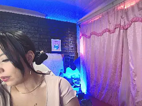 loren tits24 online show from 19, 12, 2024