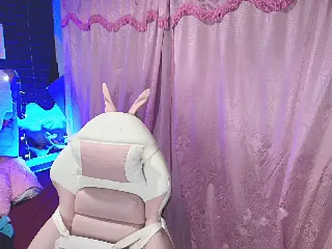 loren tits24 online show from 21, 12, 2024