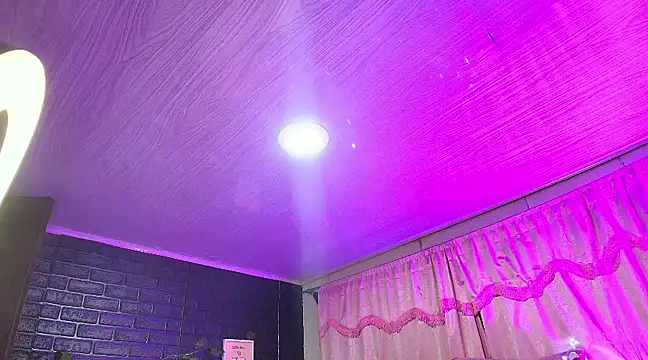 loren tits24 online show from 14, 3, 2025