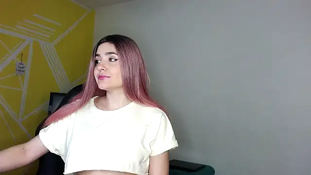 Nikolle Rouss online show from 9, 12, 2024