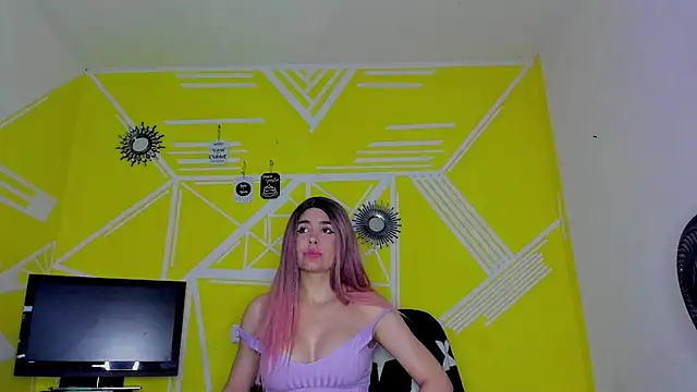 Nikolle Rouss online show from 27, 11, 2025