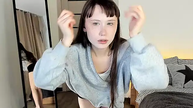 Snapshot of Stella_Sunny chatting on 6, 3, 2026 Stella Sunny online show from 6, 3, 2026