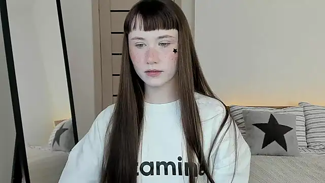 Snapshot of Stella_Sunny chatting on 5, 4, 2026 Stella Sunny online show from 5, 4, 2026