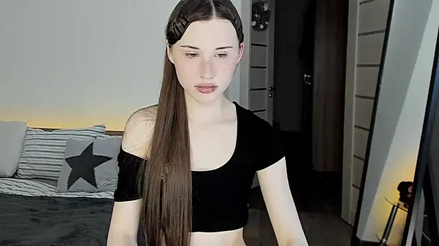 Stella Sunny online show from 18, 6, 2026