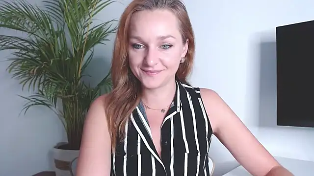 AliciaDesire online show from 29, 10, 2025