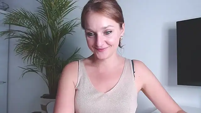 AliciaDesire online show from 4, 11, 2025