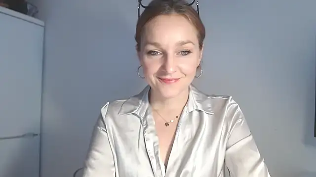 Snapshot of AliciaDesire chatting on 17, 2, 2026 AliciaDesire online show from 17, 2, 2026