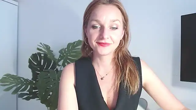 Snapshot of AliciaDesire chatting on 24, 3, 2026 AliciaDesire online show from 24, 3, 2026