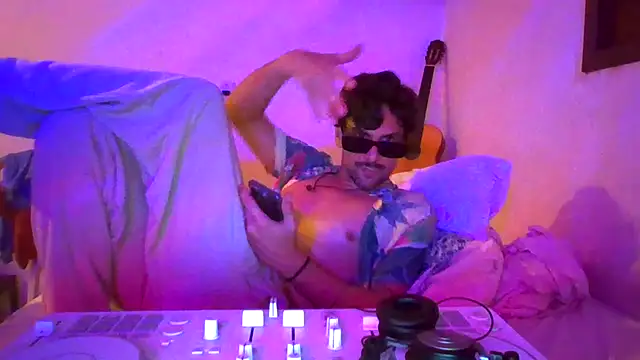 couplemilk online show from 3, 2, 2026