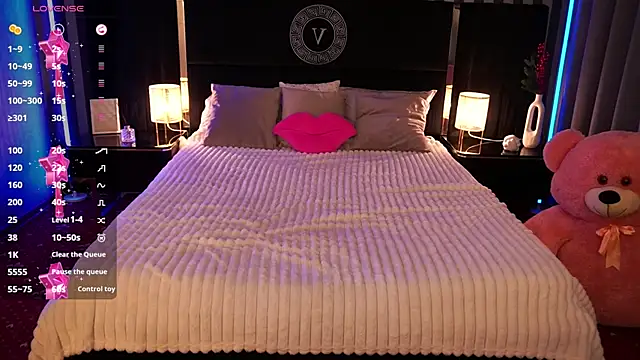 KitnissKiss online show from 22, 1, 2025