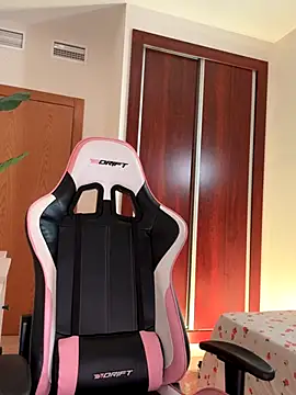 Adriennesexxx online show from 19, 11, 2025