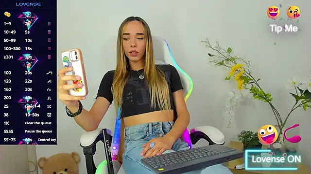 Linda Crawford online show from 21, 2, 2025