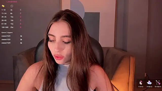 DolcieElliot online show from 3, 1, 2025