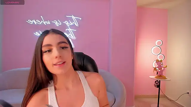 DolcieElliot online show from 24, 2, 2025