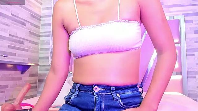 Snapshot of amberr_sweett69 chatting on 23, 4, 2026 amberr sweett69 online show from 23, 4, 2026