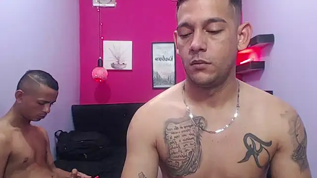 Snapshot of hugecocks_hot chatting on 28, 4, 2026 hugecocks hot online show from 28, 4, 2026